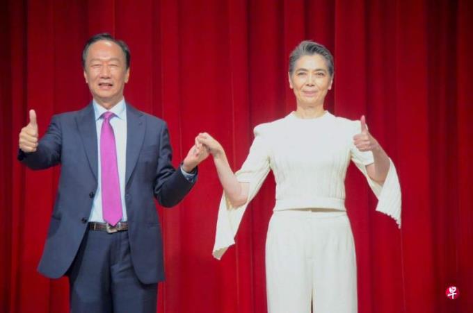 下午察:台湾女艺人赖佩霞成“郭选之人”