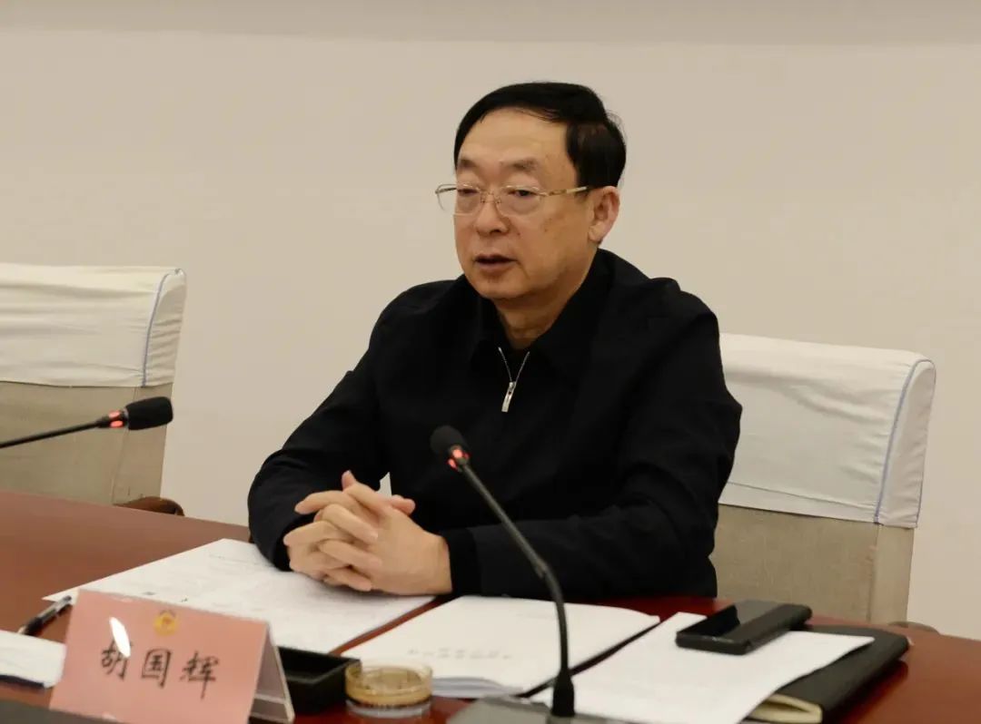 被查前,他还在收钱!