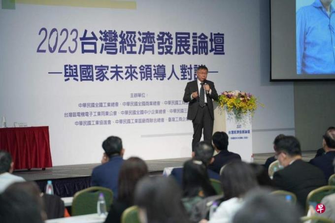 柯文哲再爆大选掮客 赵少康要求说清楚