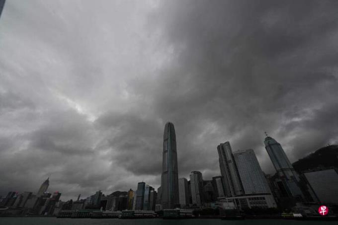 中国财政部官员在香港召见银行家 讨论如何提升香港国际金融中心地位