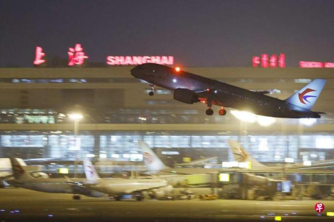 东航全球首架C919大飞机首次出国参加新加坡航展