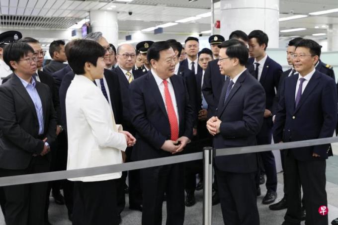 夏宝龙结束访港行程 李家超:北京支持香港言论集会自由