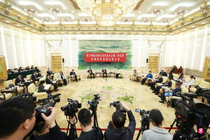 台籍人大代表:台湾人不认同自己是中国人是悲剧