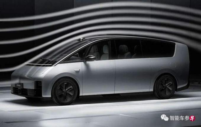 理想汽车CEO回应新车被恶意攻击:决定开始反击