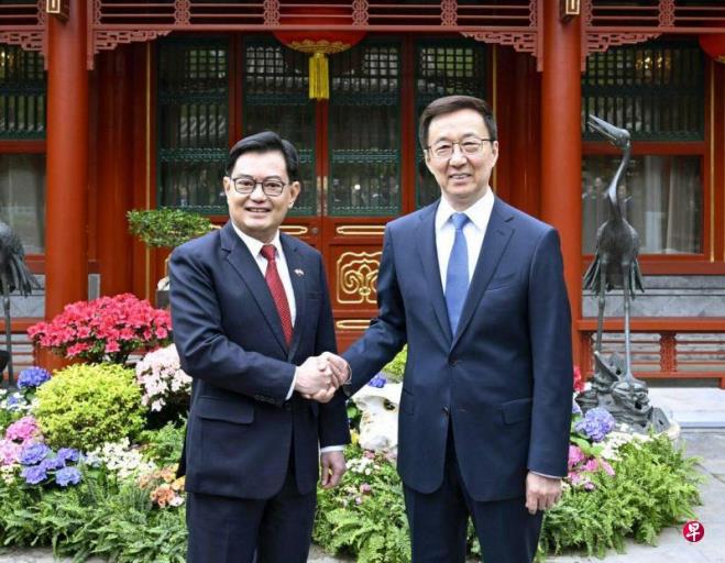 王瑞杰与韩正举行会谈 重申新中深厚实质双边关系