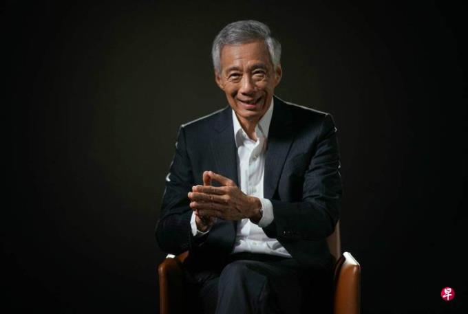 叶鹏飞:在感激李显龙之外