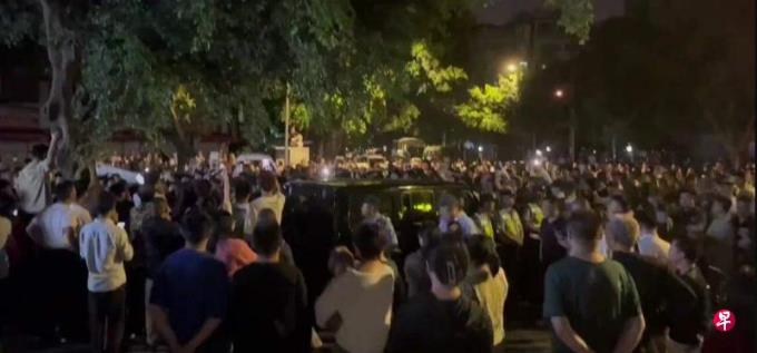 下午察:“成都市长妈妈”激起公信力危机