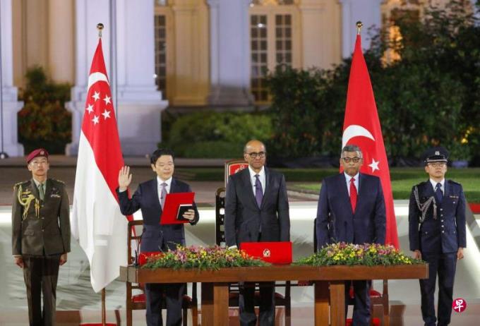 黄循财新政府宣誓就职 承诺与人民共同维护“新加坡奇迹”