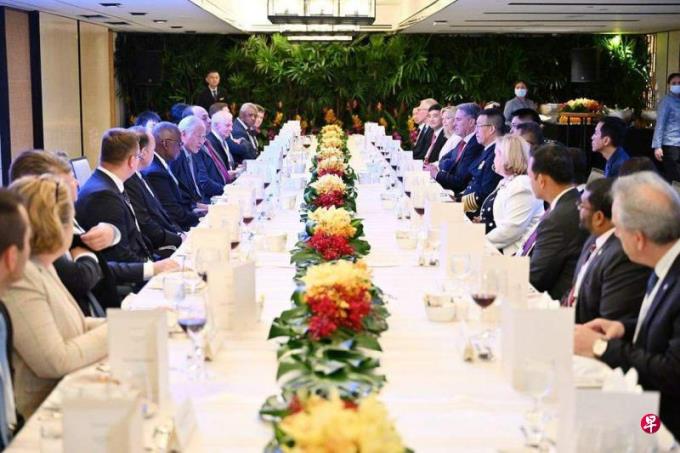 黄永宏:全球体系有断裂点 亚洲面对风险须防水煮青蛙效应