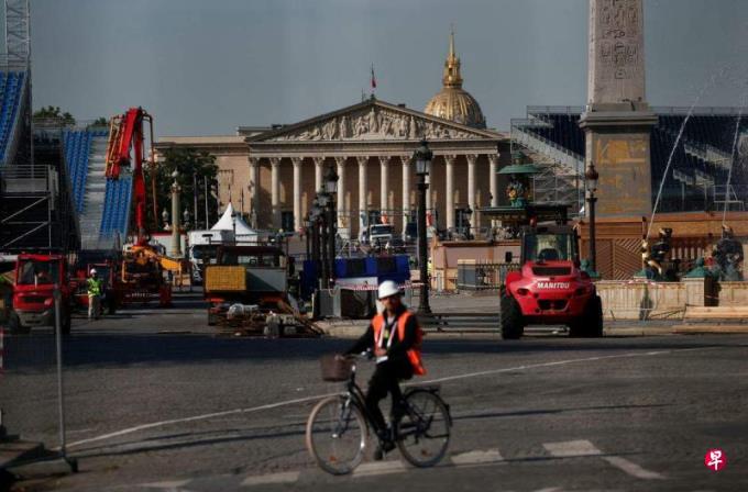 巴黎人促外国游客:“别来巴黎!”