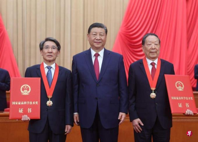 习近平:要加强中共中央对科技工作的集中统一领导