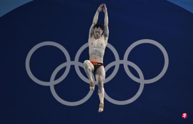 【奥运会】中国选手谢思埸成功卫冕男子三米跳板金牌