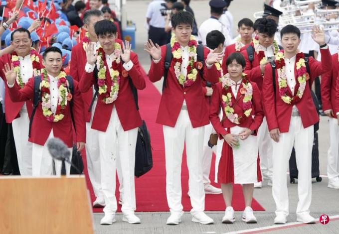 全红婵等大陆奥运健儿抵港 展开为期三天访问活动