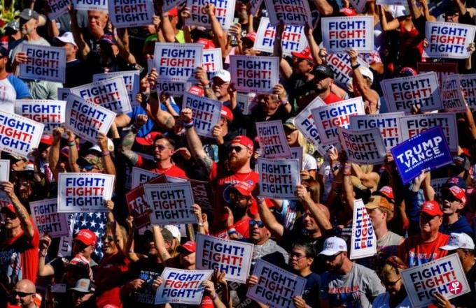 侧记:特朗普的抗争