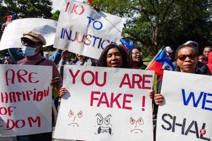 社媒假消息满天飞 美国选民眼花缭乱