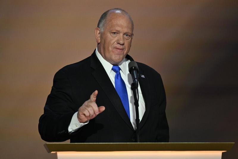 托马斯·霍曼曾在特朗普首届政府期间领导移民和海关执法局,现被任命为“边境沙皇”。