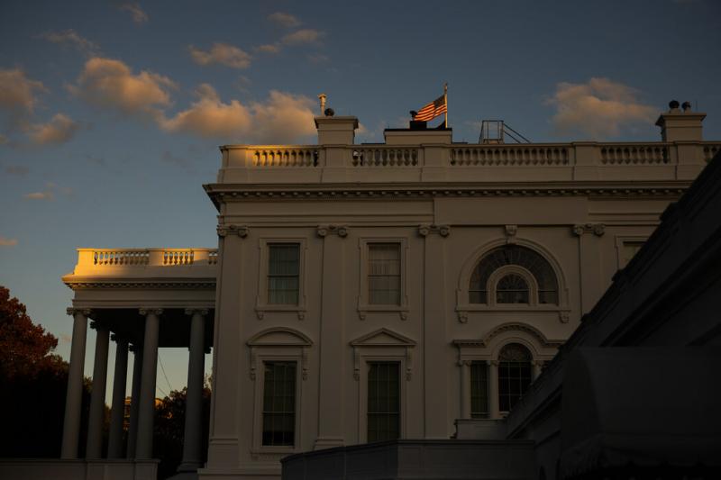 尚未入主白宫的候任总统特朗普本周实质上宣布了一场贸易战。