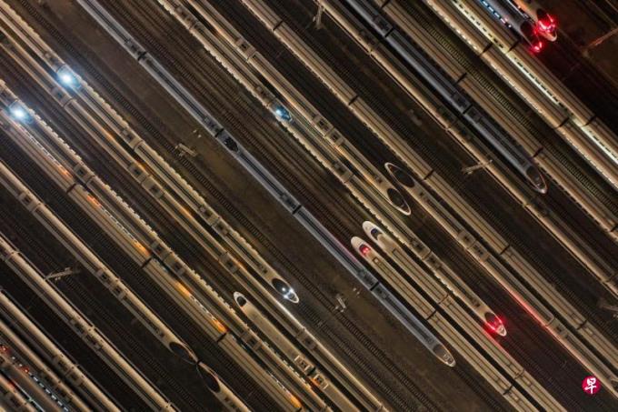 分析师:中国将实施10年来最大幅降息 设定30年来最高赤字率