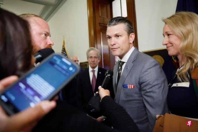 冯振豪:赫格塞斯的坎不在嗜酒和女色