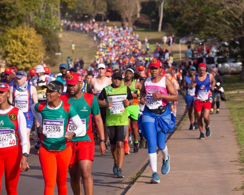 2022年,参加一年一度的同志马拉松赛的选手。2025年的赛事定于6月8日举行。