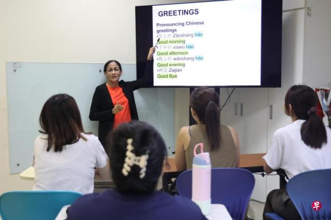 胡月宝:和谐双语:新加坡双语身份认同的路径探索