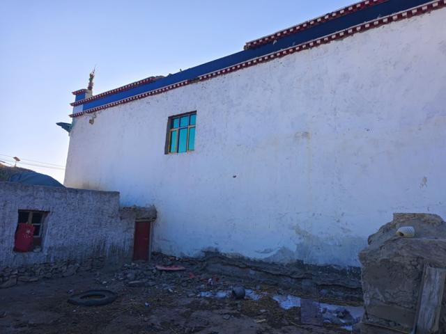 日喀则是西藏圣城之一,是藏传佛教中地位仅次于达赖喇嘛的班禅喇嘛的传统驻地。