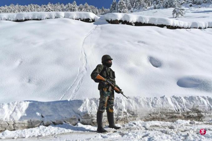 印军方:不打算减少北部边界冬季部署军队数量