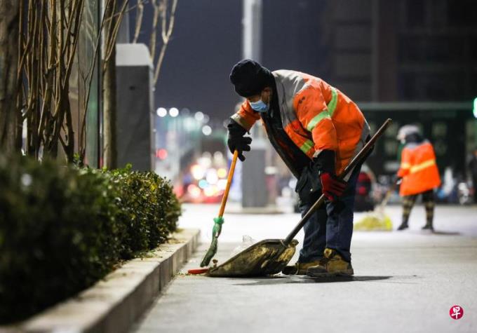 中国大范围上调最低工资 分析:促消费作用有限
