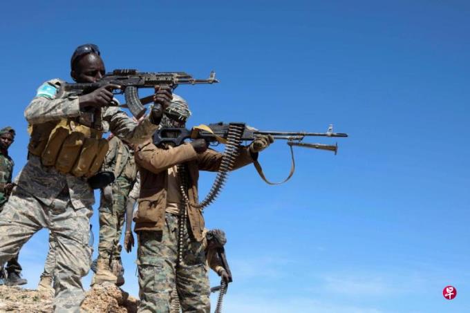 特朗普派兵对索马里的ISIS恐怖分子发动空袭