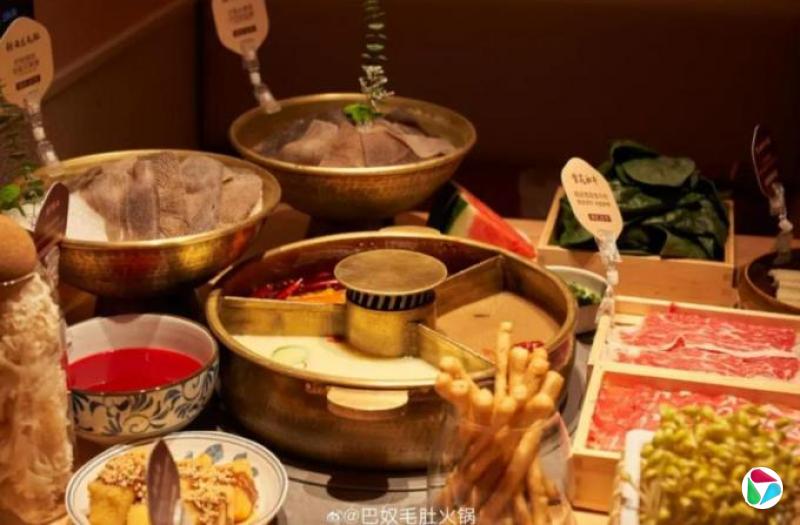 下午察:“月薪5000别吃火锅” 又触年轻人痛点