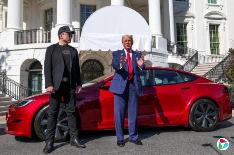 高建生:特朗普的算力执政与商业政治