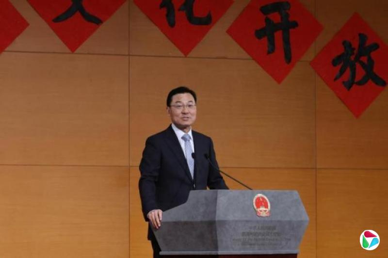 中国驻美大使以中医喻贸易战:勿自己生病让别人吃药