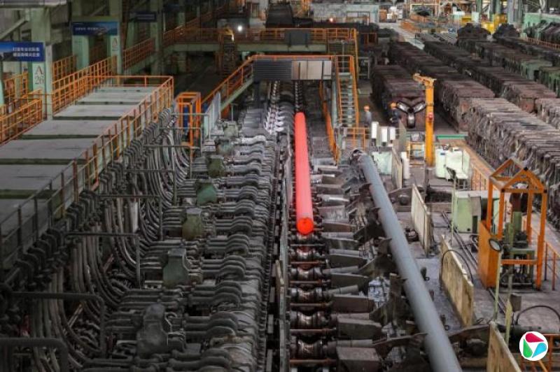 中共政治局会议提出统筹国内经济工作和国际经贸斗争