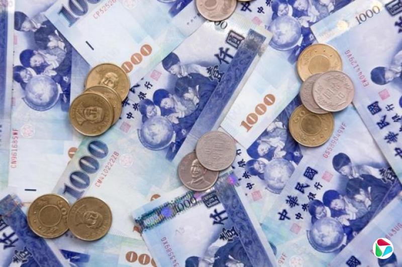 新台币飙升4.3%引领亚币 创单日涨幅纪录