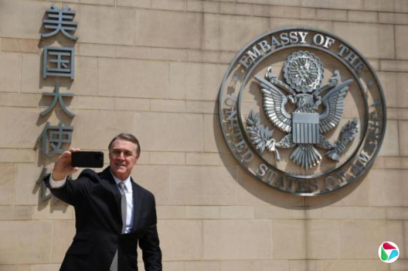 美国驻华新大使珀杜抵京履新 北京称愿提供便利