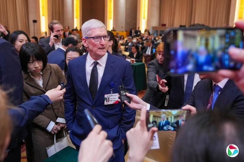 苹果公司首席执行官蒂姆·库克去年参加在北京举行的中国发展高层论坛。