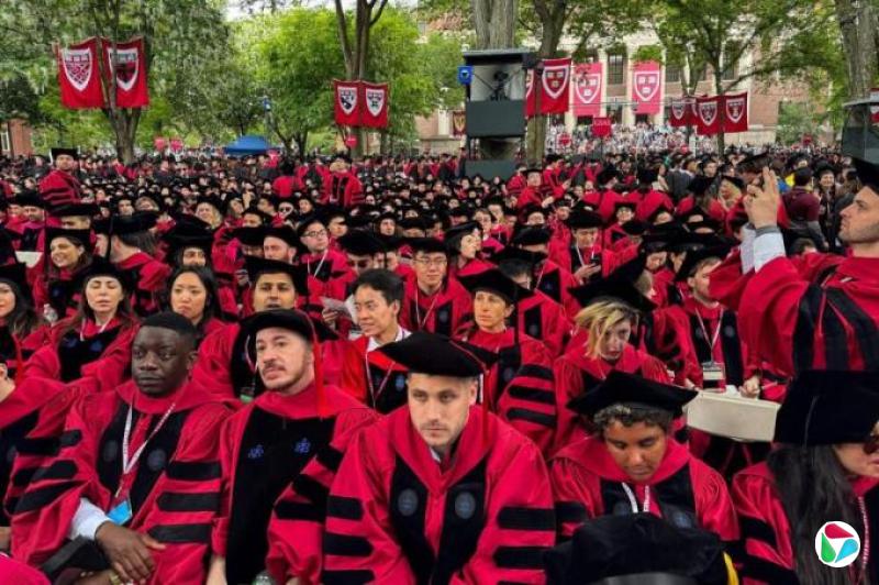 美国恢复处理哈佛签证申请 专家料拒签率仍将升高