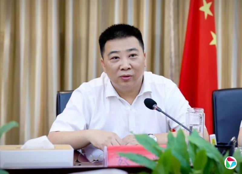 厅官蔡光辉,弄虚作假骗取公务员身份