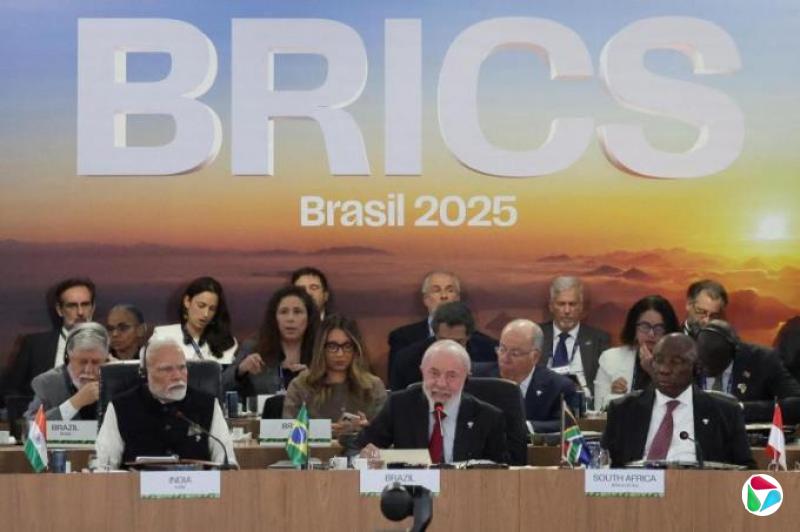 特朗普威胁对金砖国家加征10%关税