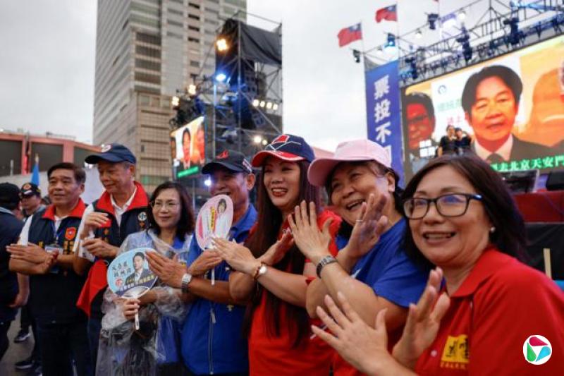 桃园市反对大罢免阵营的集会