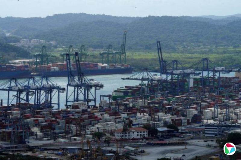 长和港口交易悬而未决 中使馆人员拜访巴拿马运河管理局