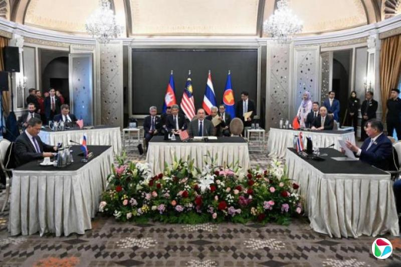 【东谈西论】泰柬停火:一张照片露出的玄机