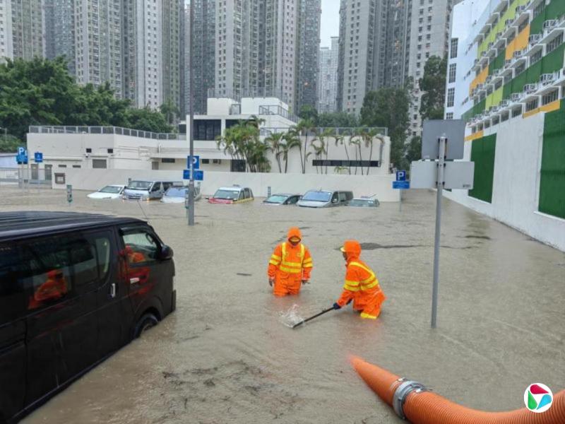 香港八日内四度发黑色暴雨警告信号