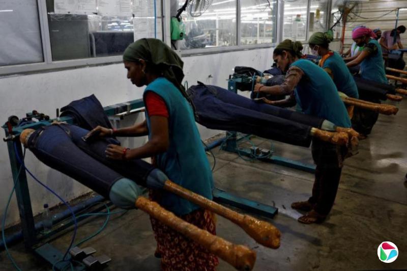 特朗普对印度加征25%关税 恫言对更多俄能源买家出手