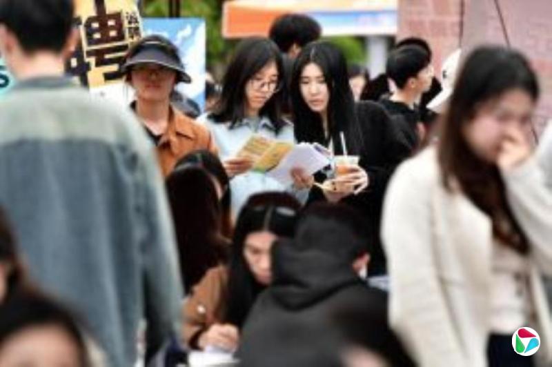 北京环球影城、麦当劳等招聘退休人员