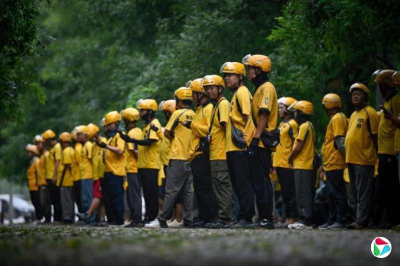 中国外卖巨头美团第二季净利大减九成