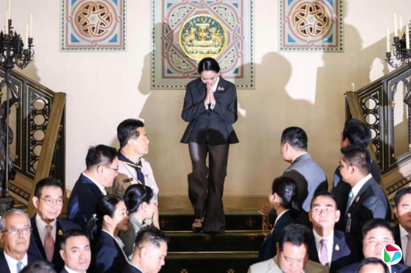 泰国宪法法院裁定佩通坦违反道德规范 立即解除首相职务