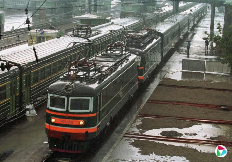 2001꣬רڶ˹ǡʱĸ׽˳ǰĪ˹ơ