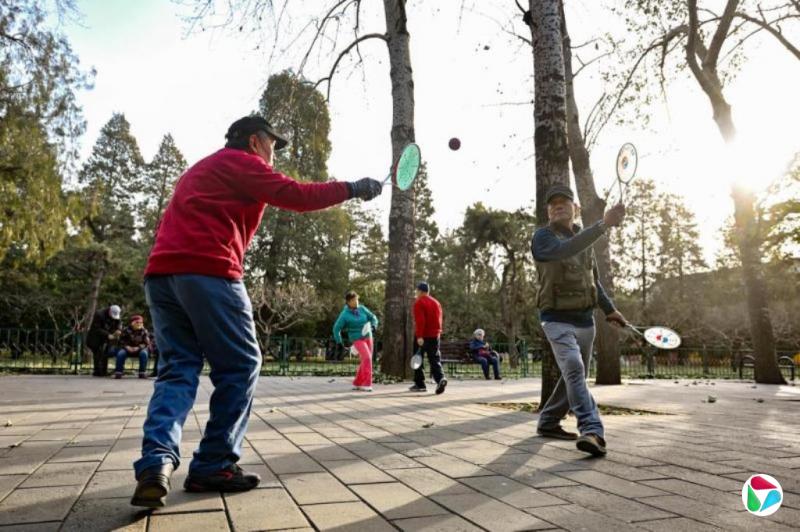 中国多地违规向死亡与服刑人员发放养老金