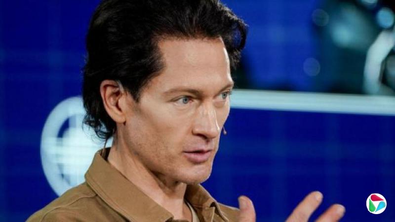 ݱȻɽһֻϣԼѷվ̨Ϸ˵һС˷